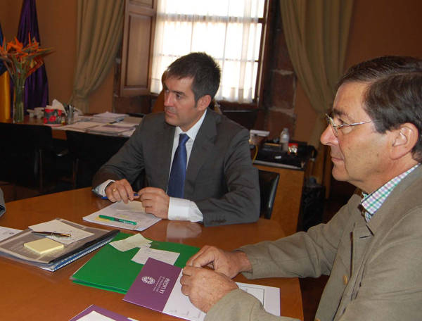 lalagunaalcalde y concejal Bienestar Social2014