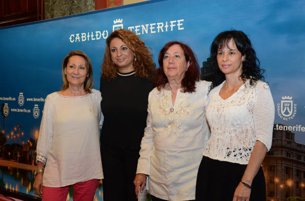 tenerifeManifiestocáncermama2014