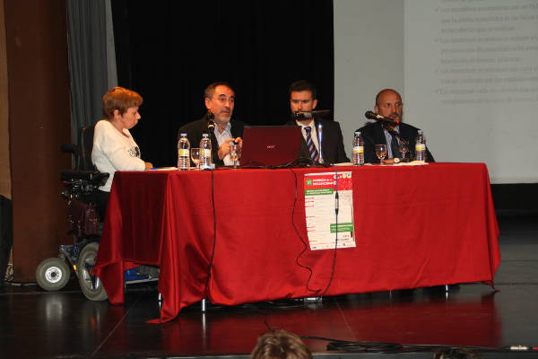 COCEMFEDiaDiscapacidad2014