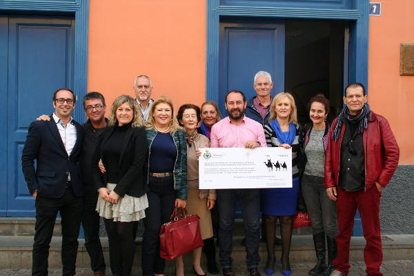 sctenerifeEntregachequeReyes2015