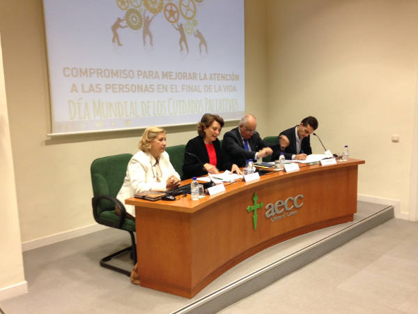 AECC cuidados paliativos 2015