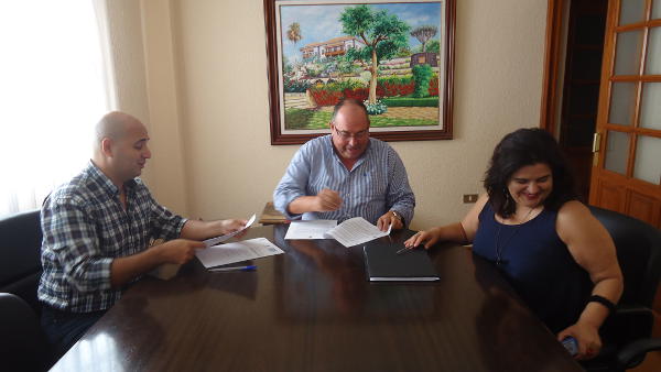 El sauzal Convenio Ayto y Entrelazados2015