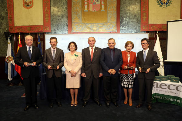 AECC grupo con Galardonados 2015