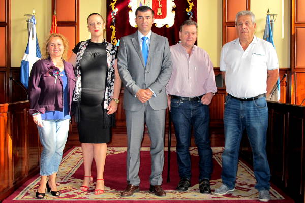 los realejosSubvenciones Bienestar Social Apaniste Milenio y AECC alcalde y concejala Olga 2015