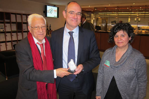 mensajeros de la paz padre angel Parlamento europeo 2016