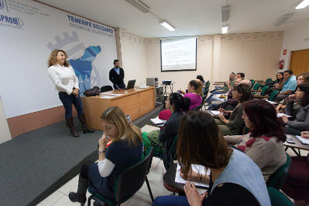 Inauguración curso de Crownfounding-voluntariado/OAD/Tony Cuadrado Freelancer