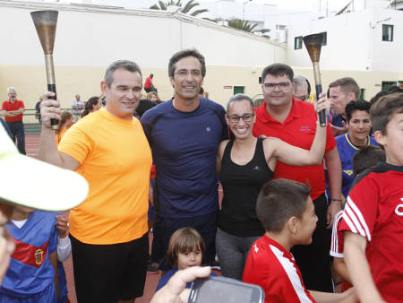 lanzarote deportistas antorcha concordia 2016