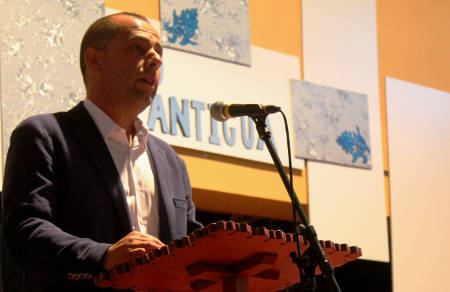 antigua concejal de juventud mario jordan 2016