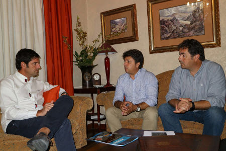 santiagoteide reunion alcalde consejero economia cabildo 2016