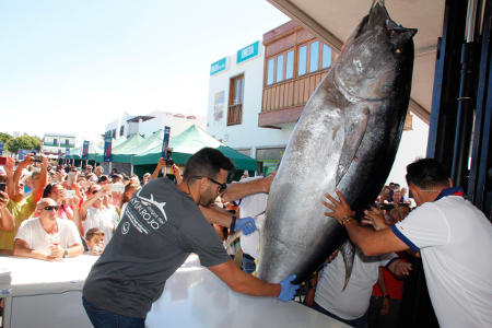 lanzarote feria gastronomica solidaria atun 2016