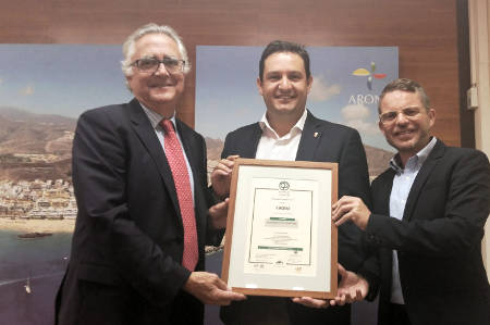 arona Azcárate_Mena_Pérez turismo 2016