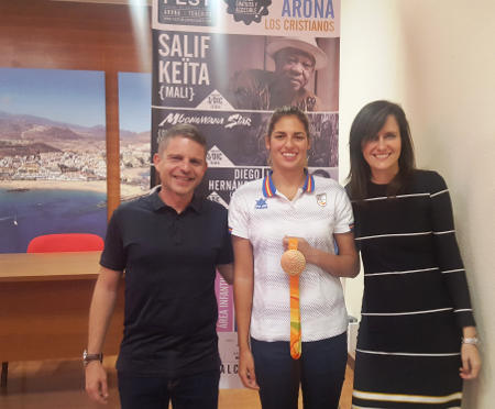 arona presentación_premios_AAA_medallista 2016