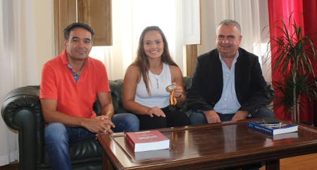 smiguelabona campeona de Europa Muaythai 2016