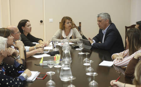 lanzarote encuentro cumplimiento clausulas sociales 2016