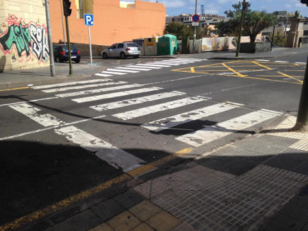 ana mengibar rebajes aceras 2017