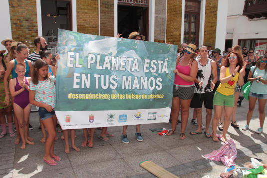 lanzarote medio ambiente plastico 2017