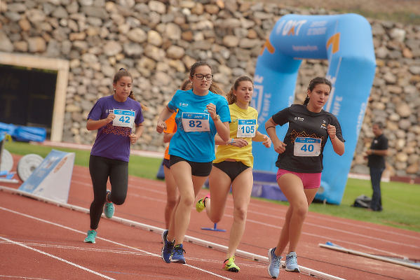 Se disputa la final de atletismo del Deporte Joven