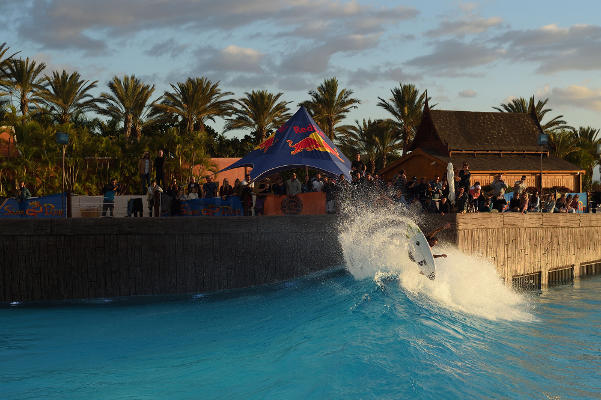 Tenerife SiamPark Surf Exhibition 2018