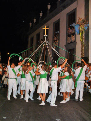 el paso imagenes pino y danza 2018