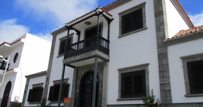 Santiago del Teide Fachada Ayuntamiento 2018
