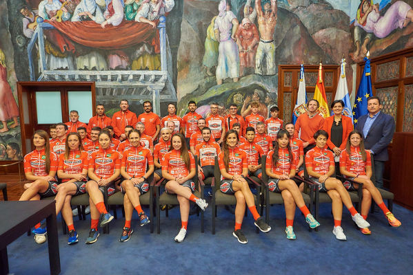 tenerife Ciclismo-Presentación Tenerife Bike Point Pizzería Española 2019