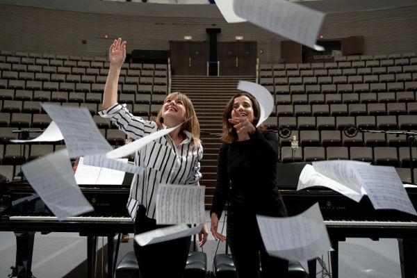 tenerife Esther Ropón (de negro) y Laura Gordo (a rayas) 2019
