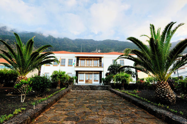 frontera ayuntamiento edificio 2019