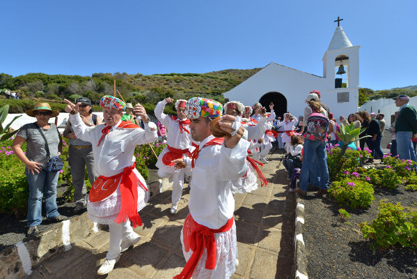 el hierro folclore 2019
