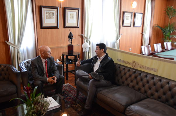 tenerife visita del diputado del comun 2019