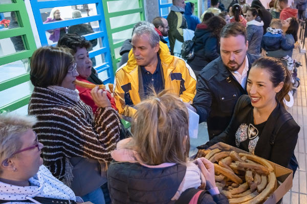 sc tenerife alcaldesa reparte churros 2020
