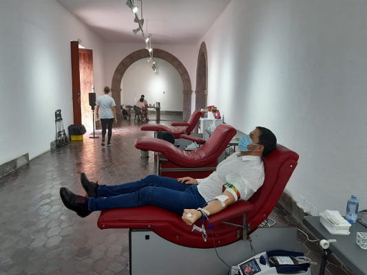 telde_Héctor_Suárez_donando_sangre_2020 Donar sangre para dar respuesta a hospitales canarios por el coronavirus