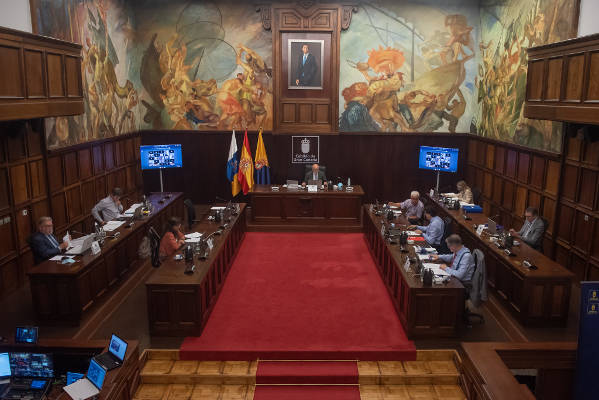 gcanaria_pleno_2020 Modificaciones presupuestarias por 100 millones por la crisis