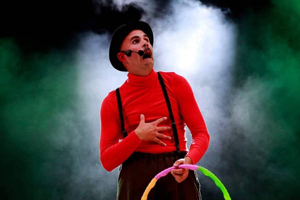 gobcan_cultura_Yiyolo_Stratto_2020 en el Espacio La Granja, espectáculo de clown y circo