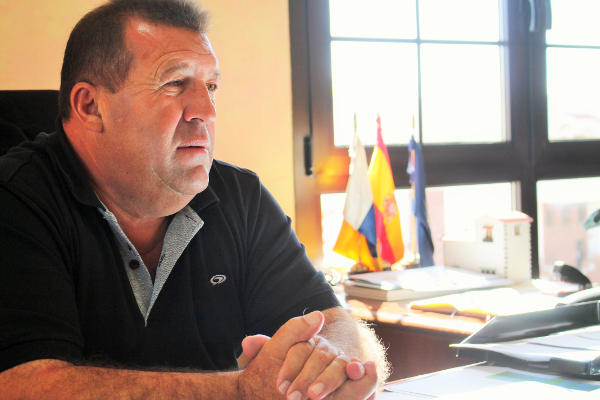 Antigua_Matías_Peña_alcalde_2020 El Plan de Empleo Extraordinario impulsa la contratación de 45 personas