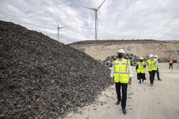 tenerife_visita_complejo_medioambiental_2020 2.500 toneladas de neumáticos retirados del Complejo Ambiental de Arico