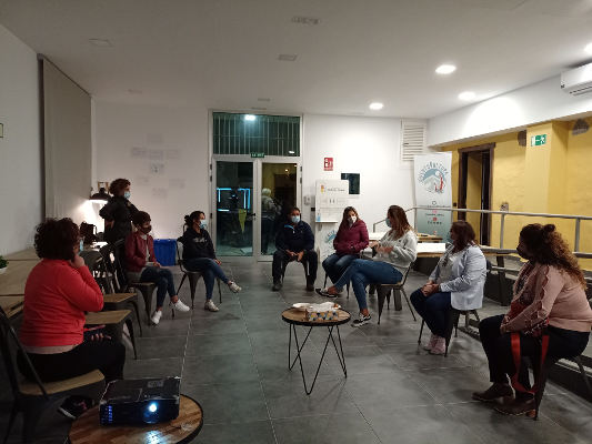 gobcan_juventud_espacio_conceta_Café_de_Tarde_2021 Dinamizar el tejido juvenil y dotar recursos y servicios a los municipios
