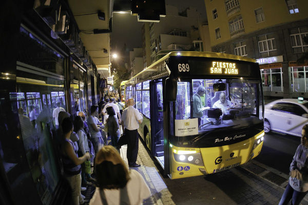 guaguas_dispositivo_especial_sanjuan_2022 50.000 plazas para los festejos de la Noche de San Juan en Las Canteras