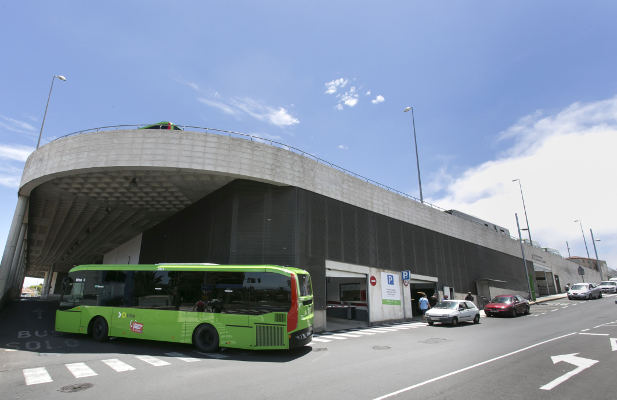 tenerife_Titsa-parking_Intercambiador_2022 TITSA supera los 26 millones de viajeros y mejora la cifra prepandemia