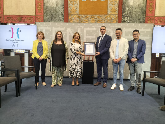 tenerife_adquiere_certificado_comproiso_mayores_aenor_2023 Certificado Compromiso con las Personas Mayores de AENOR al Cabildo