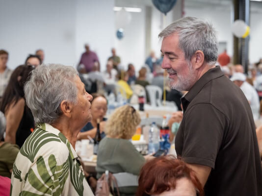 El presidente Clavijo reivindica el papel de las personas mayores El presidente Clavijo reivindica el papel de las personas mayores