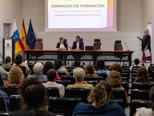 Formar al personal para detectar situaciones de abuso o violencia Formar al personal para detectar situaciones de abuso o violencia